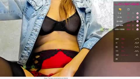 _justcallme_ online show from April 16, 9:39 pm