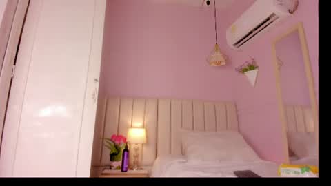 karol online show from June 8, 5:36 pm