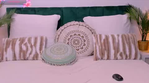 _kaylynn online show from September 20, 3:53 am