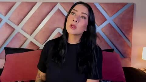 kelly online show from June 8, 12:28 pm
