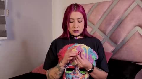 kelly online show from October 16, 1:33 pm