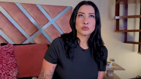 kelly online show from June 15, 2:31 pm