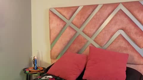 kelly online show from November 19, 1:21 pm