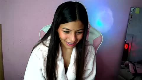 khloe sweet online show from July 21, 4:09 pm