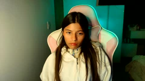 khloe sweet online show from June 5, 11:54 pm