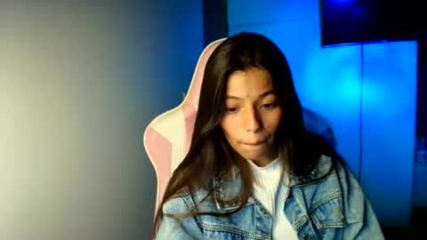 khloe sweet online show from June 2, 11:51 pm