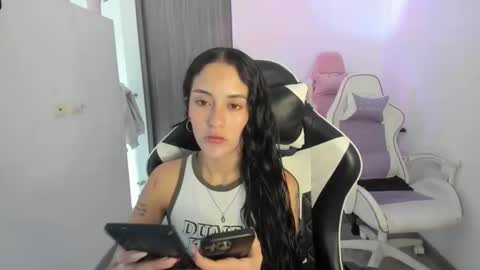 khloe sweet online show from October 24, 4:52 pm