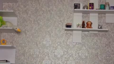 _kikiclark_ online show from August 9, 9:52 pm