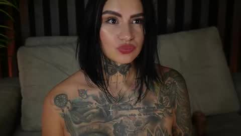   online show from March 12, 12:53 am