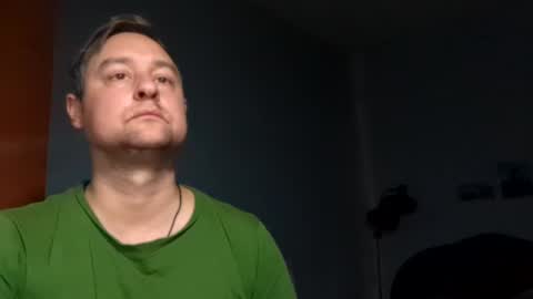 Snapshot of _lastjedi_ chatting on December 6, 3:28 pm OBI-WAN online show from December 6, 3:28 pm