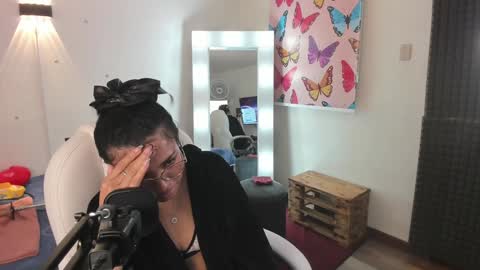 Lili  online show from January 17, 1:47 am
