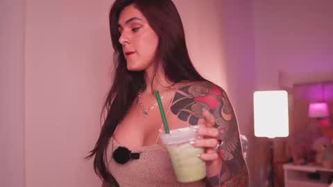 Lissana online show from November 27, 8:05 pm