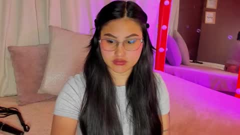 Ivy 3 online show from February 3, 5:17 pm