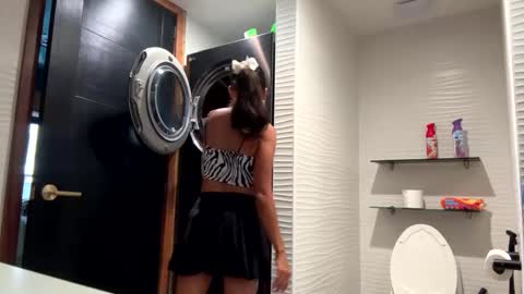 Snapshot of _littlewolfie_ chatting on October 7, 7:43 pm Little Wolfie online show from October 7, 7:43 pm