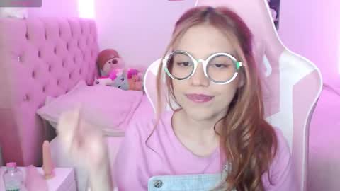 Snapshot of _lloou_ chatting on September 19, 11:19 pm Sofia 3 online show from September 19, 11:19 pm