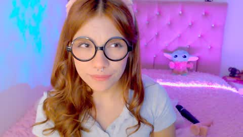 Snapshot of _lloou_ chatting on December 5, 11:34 pm Sofia 3 online show from December 5, 11:34 pm