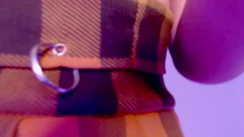 Snapshot of _lloou_ chatting on February 13, 6:37 pm Sofia 3 online show from February 13, 6:37 pm