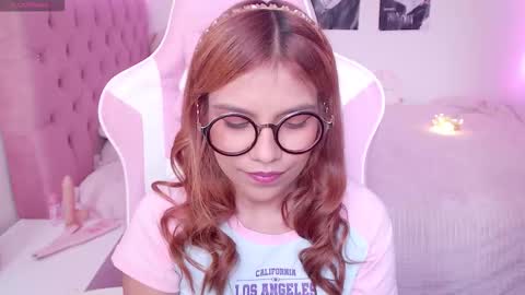 Snapshot of _lloou_ chatting on October 1, 7:24 pm Sofia 3 online show from October 1, 7:24 pm