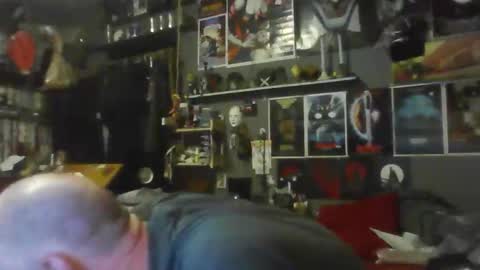 That guy online show from June 12, 3:38 am