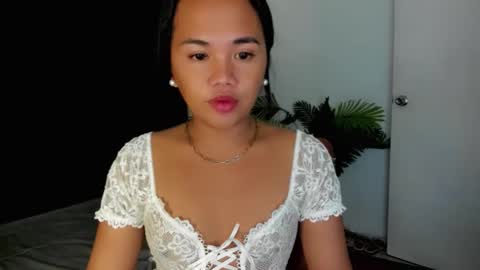 _lovelyyan69_ online show from December 14, 8:42 am