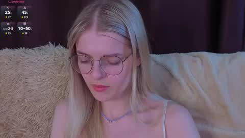 Monica online show from November 15, 6:31 pm