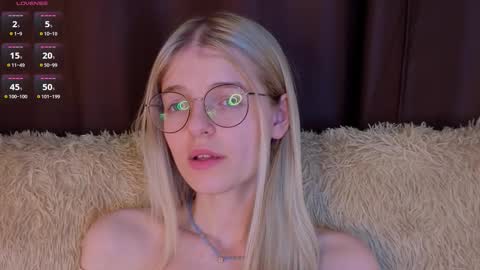 Monica online show from November 7, 7:38 pm