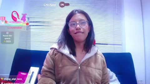 Snapshot of _lucysmith chatting on February 26, 8:50 am Lucy online show from February 26, 8:50 am
