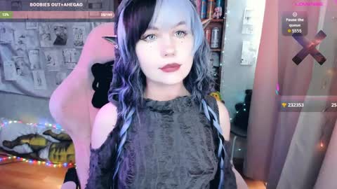 Mia online show from April 30, 3:11 am