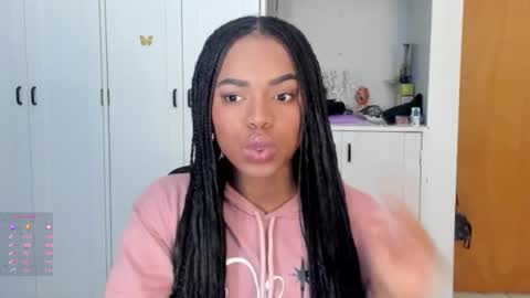 Snapshot of _marcela_22 chatting on September 15, 12:56 am MARCELA online show from September 15, 12:56 am