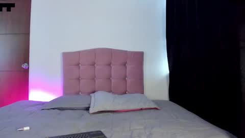 Maria paula online show from February 17, 4:50 pm