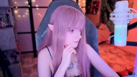 Mariko online show from November 21, 3:43 pm