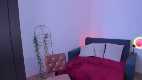 mar online show from April 5, 7:44 pm