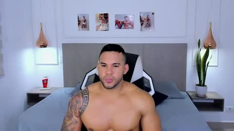 _matthew_santos_ online show from July 13, 11:08 pm