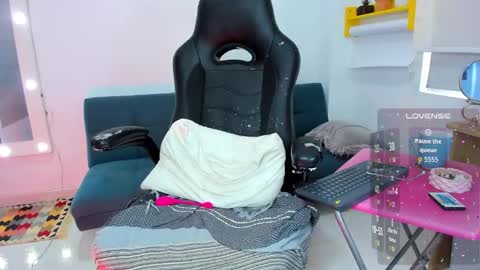 Juli online show from November 29, 1:52 pm