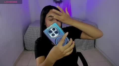 Mia online show from July 11, 9:18 pm