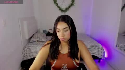 Mia online show from June 20, 10:49 pm
