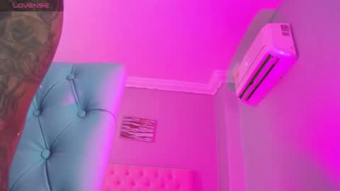 Paula online show from January 19, 11:20 am