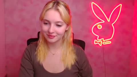 Melanie online show from October 24, 11:55 am