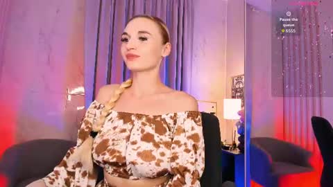 Mila online show from July 15, 9:08 pm