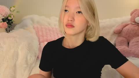 _milli_sun online show from June 7, 7:13 am