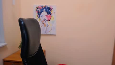 Snapshot of _miranda_sun chatting on February 5, 10:19 am Miranda online show from February 5, 10:19 am