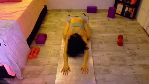 Snapshot of _miss_karoline chatting on October 18, 10:03 pm karoline uwu online show from October 18, 10:03 pm