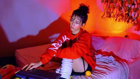 Snapshot of _miss_karoline chatting on October 31, 4:13 am karoline uwu online show from October 31, 4:13 am