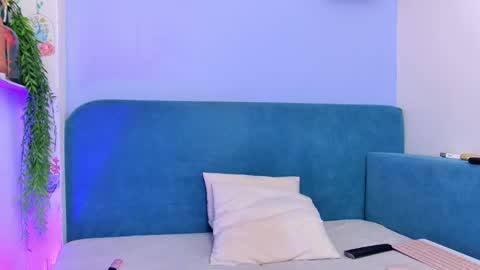 Fiona online show from April 2, 1:51 pm