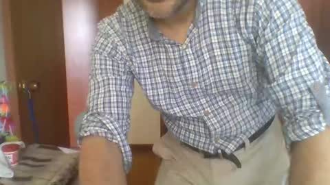 _nake_me online show from April 21, 7:10 pm