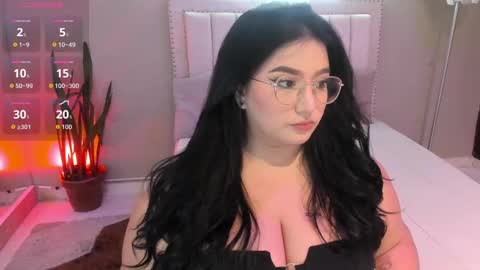   online show from November 19, 12:15 pm