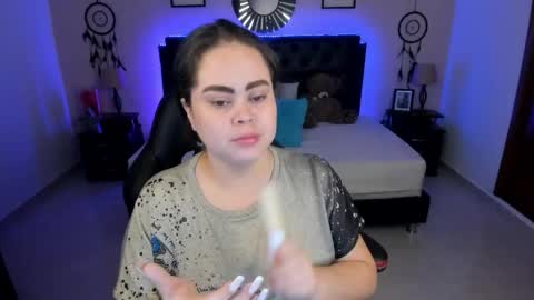 Olivia jones online show from April 17, 12:18 pm