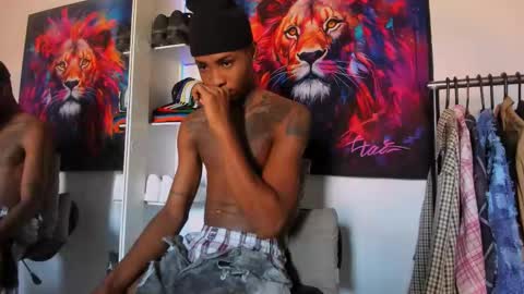 Kevin  online show from November 18, 3:26 pm