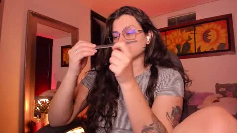 Snapshot of _peach__ chatting on September 26, 3:03 am violeta ig online show from September 26, 3:03 am