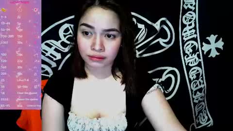 _preciousmoira online show from June 16, 11:25 am